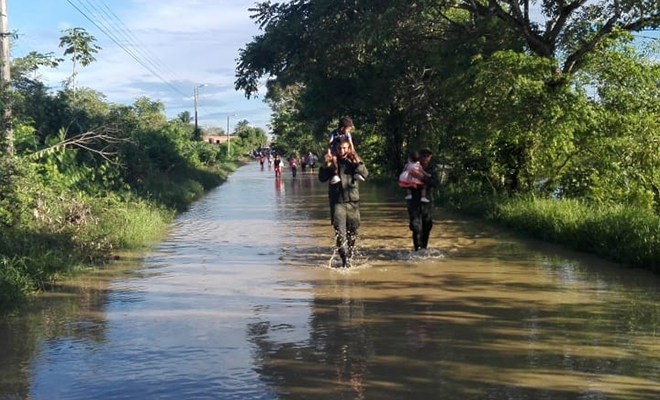 En-Meta-más-cerca-del-ciudadano-ayudamos-a-70-familias-afectadas-por-inundaciones