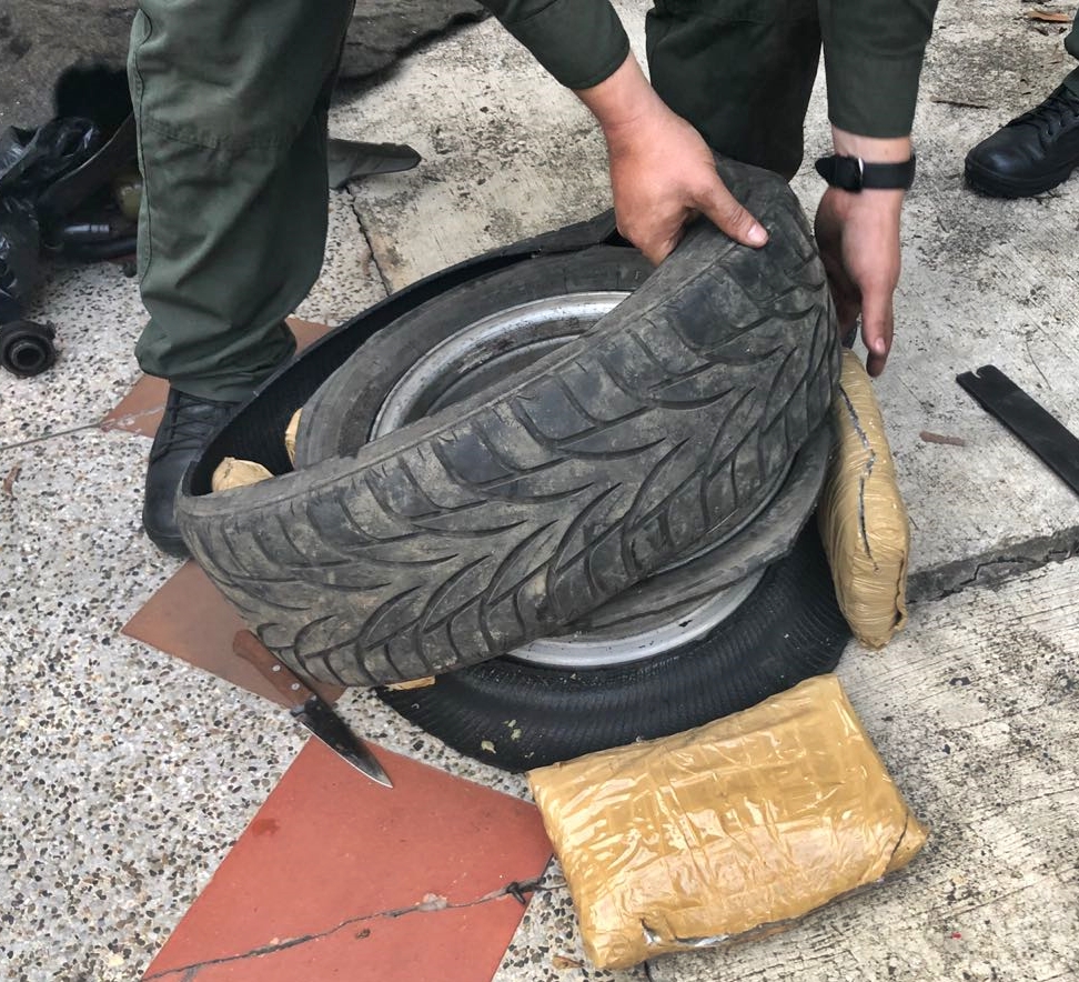 En-el-marco-de-la-intervención-del-Bajo-Cauca,-Policía-descubre-con-nueva-modalidad-de-envió-delincuentes-transportan-droga-fuera-del-Departamento.-3