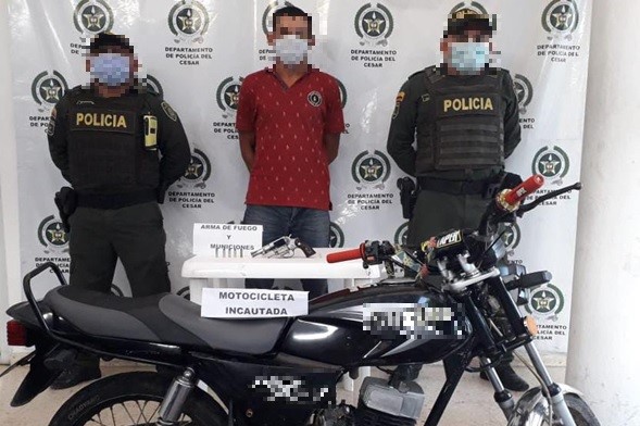 Lo-capturamos-en-flagrancia-cuan-se-movilizaba-en-motocicleta-armado