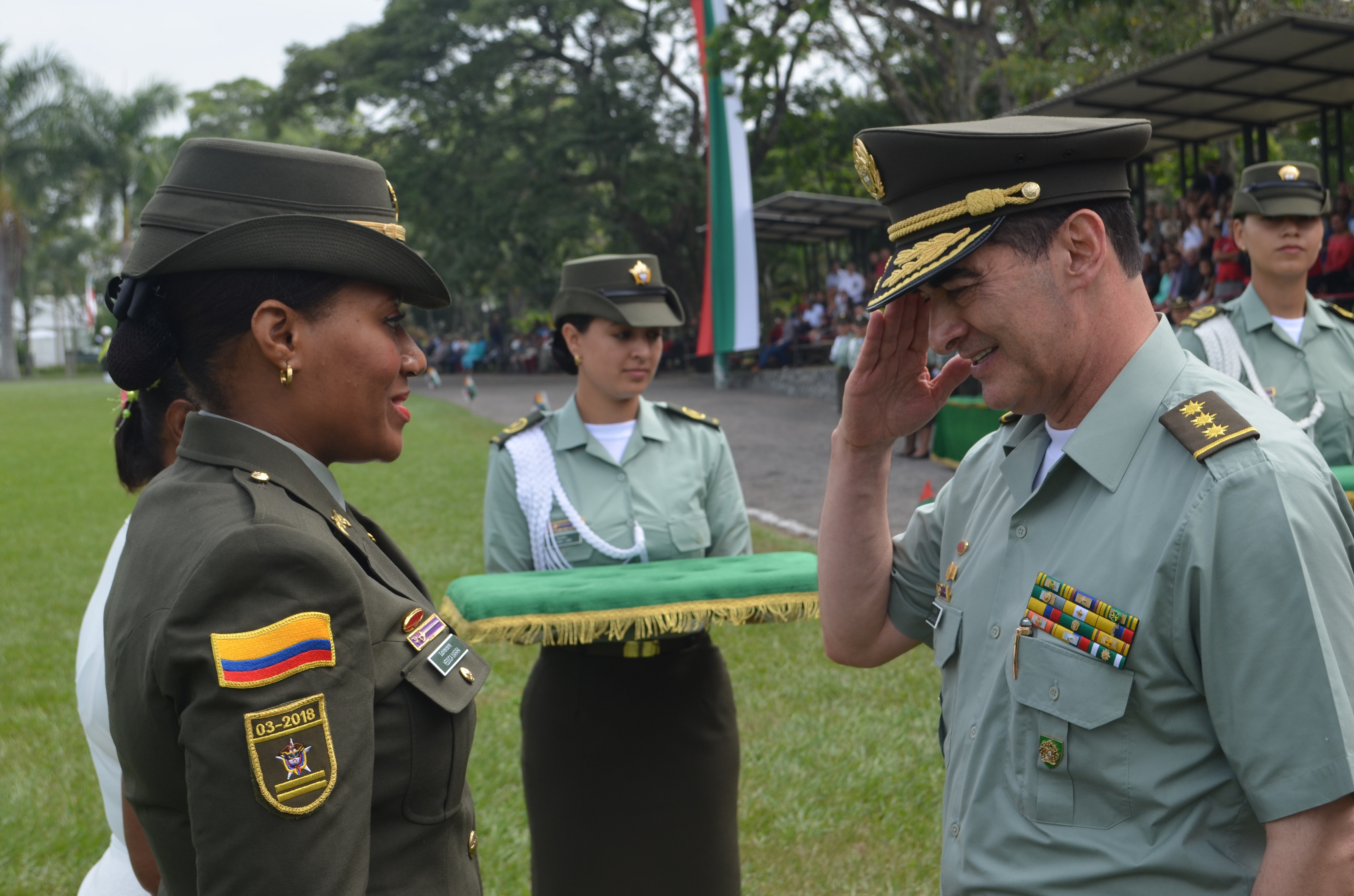 Ascensos Escuela Simón Bolívar