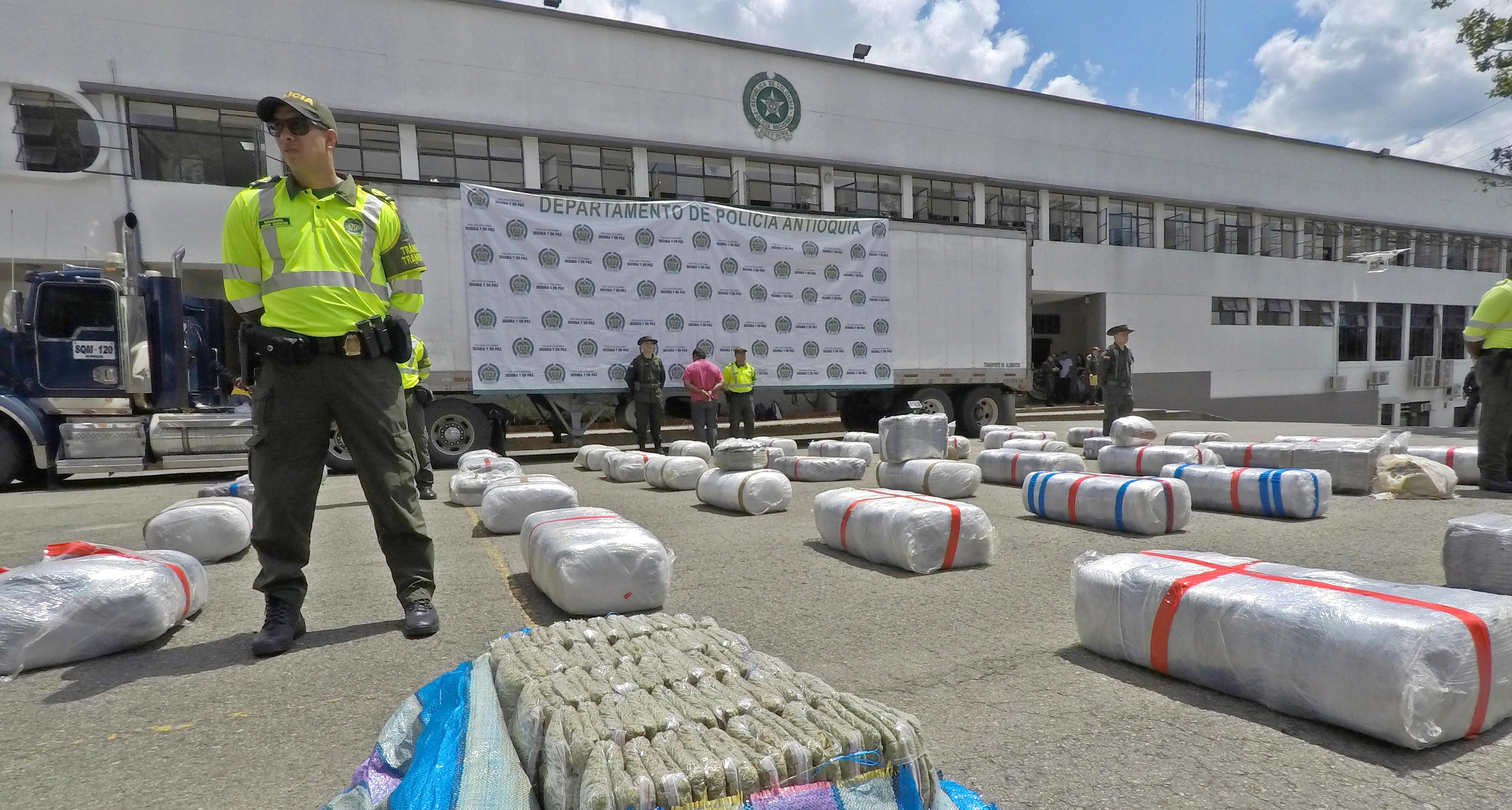 Cae-millonario-cargamento-de-droga-de-la-oficina 