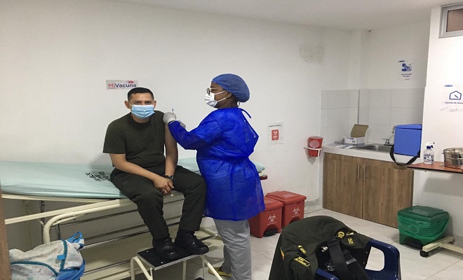 Más de mil policías vacunados contra el covid-19 en el Chocó