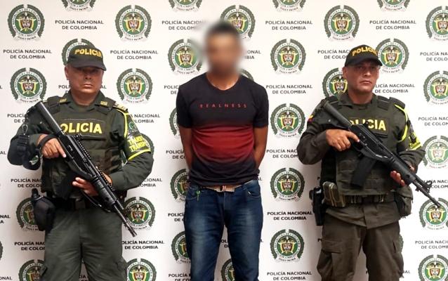 El hombre fue puesto a disposición de la Fiscalía General de la Nación 