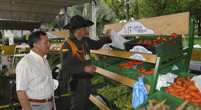 mercado-campesino-policia-meta