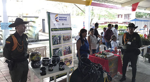 “Juntos Con El Campo”-la Policía Nacional trabaja de la mano con la ruralidad-Meta