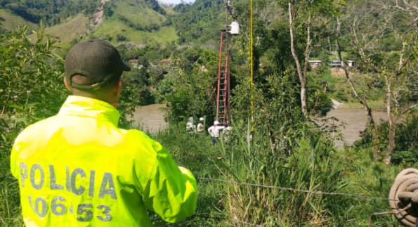 Policía y Chec realizaron la incautación y desmonte de 10 redes eléctricas utilizadas para la minería ilegal