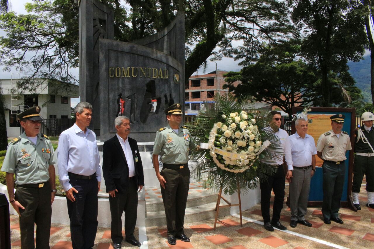 Acompañamiento de las autoridades locales