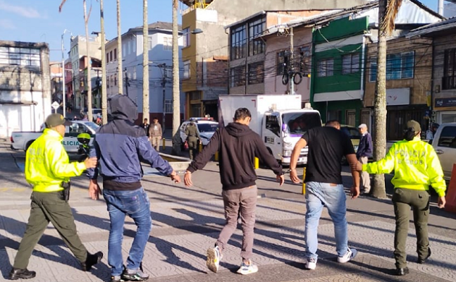 capturados mediante orden judicial