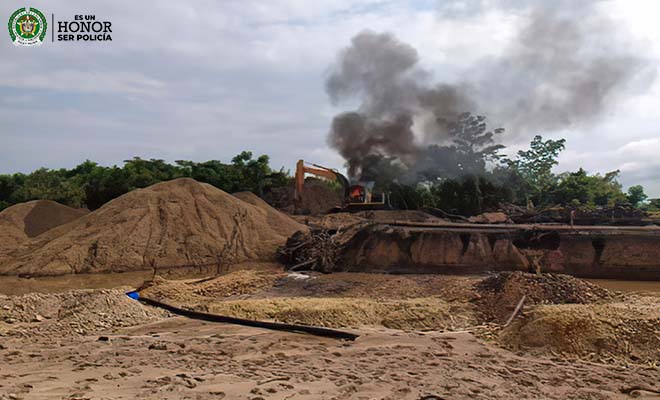 Afectamos las finanzas del ELN y Clan del Golfo, en cerca de 2.000 millones de pesos