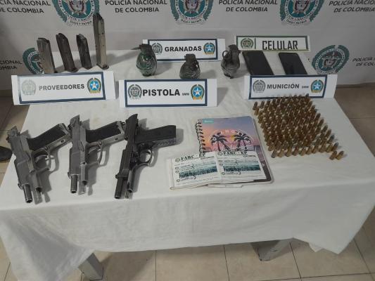Incautan armas