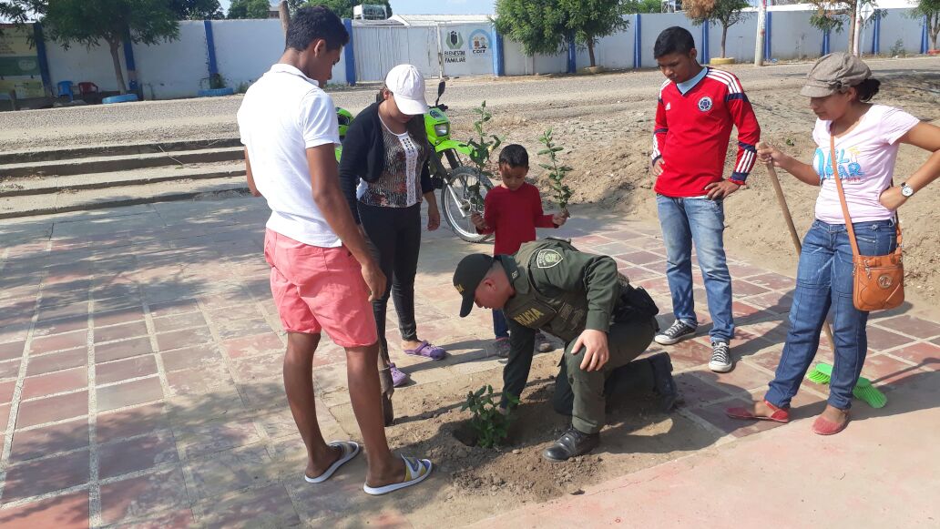 La Policía Nacional lideran recuperación de entornos seguros en municipios de bolívar