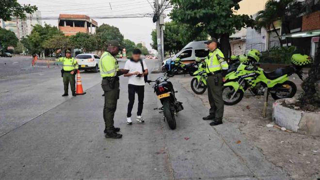 Se ratifica la restricción y el control a parrillero hombre.