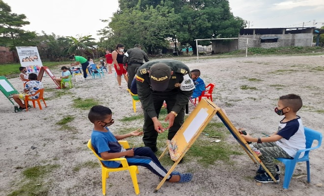 Con actividades lúdicas la policía en Santander promueve el respeto por la niñez