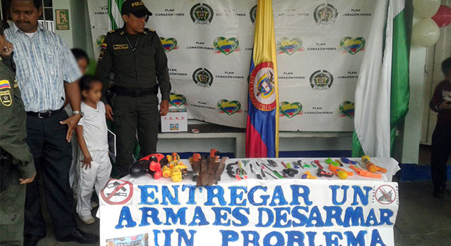 Con-un-“plan-desarme”-la Policía Nacional-promueve-la-sana convivencia-en el Meta
