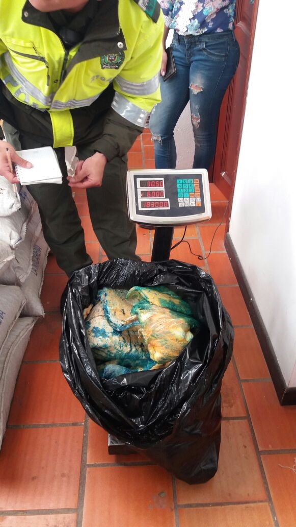 policia-incauta-pescado-en-descomposicion