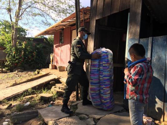 Policía-Nacional-y-organismos-de-socorro-atienden-la-emergencia-generada-por-la-ola-invernal-4