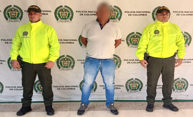 Esta persona, deberá responder a las autoridades por el delito de Violencia Intrafamiliar