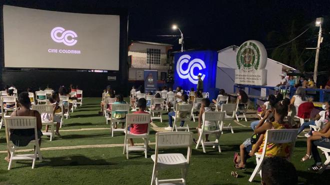 Fuerza Pública y Cine Colombia llevan las mejores películas al Departamento Archipiélago