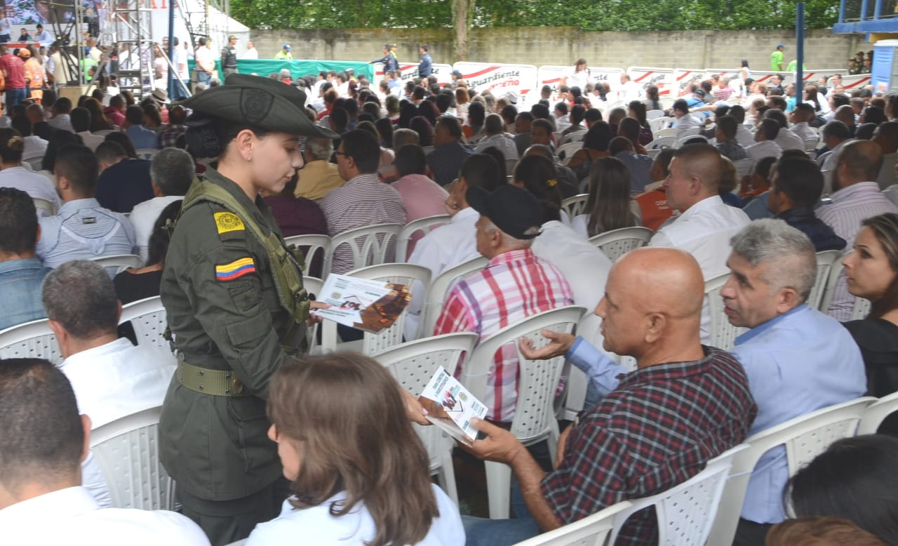 Presidente-lanza-la-línea-167-Antidrogas