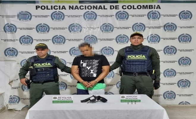 Pretendía huir de las autoridades con un arma de fuego