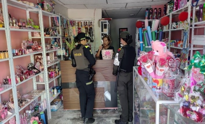 Policía comunitaria realiza campañas en el sector comercio 