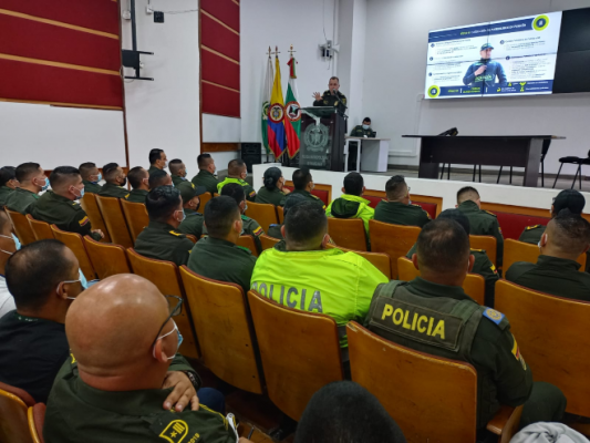 Socializamos a los hombres y mujeres el proceso de transformación integral