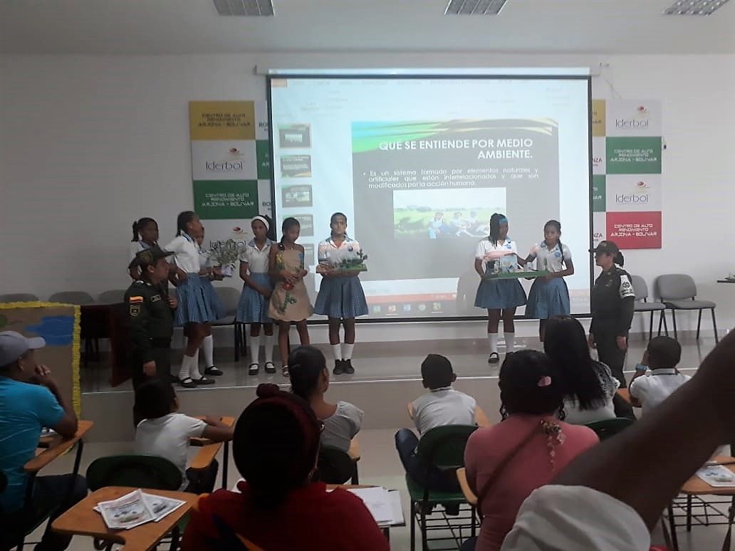 Más de 200 niños de Arjona se convierten en “Protectores del medio ambiente” 