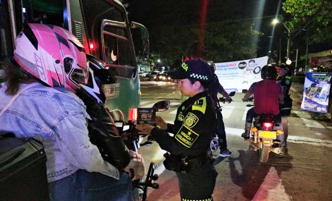 Los uniformados socializaron el programa “Abre tus Ojos”.