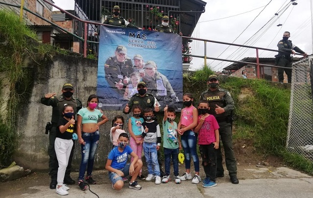 Durante el receso escolar, realizamos campañas de prevención