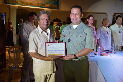 reconocimiento-noche-mejores-cr-john-rodriguez-andrade-comandante-departamento-policia-madgalena-demag