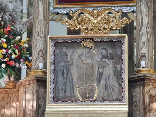 Policías que recuperaron las joyas del lienzo de la virgen de Chiquinquirá