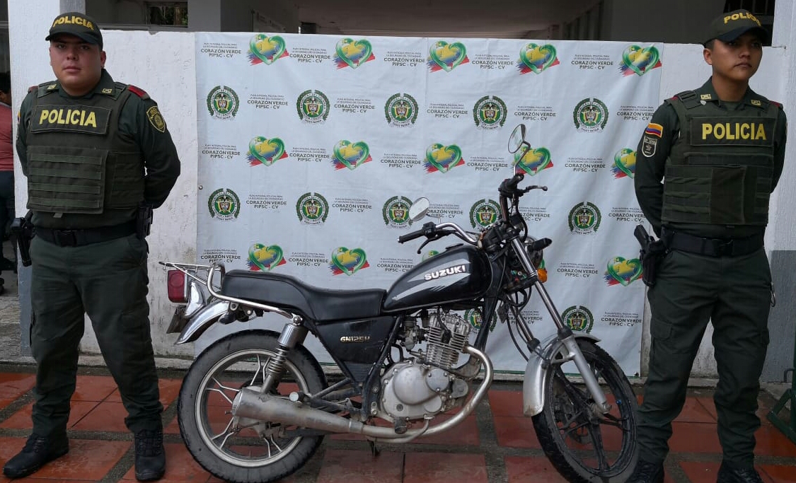 efectúan la recuperación de una motocicleta 