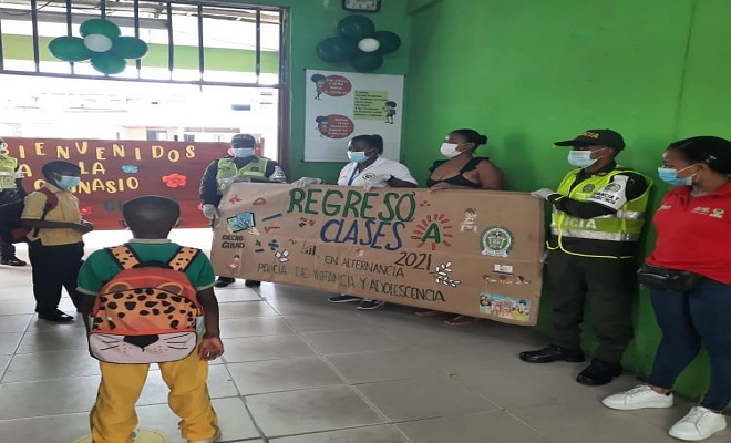 Regreso a clases con la Policía Nacional, en el departamento del Chocó.