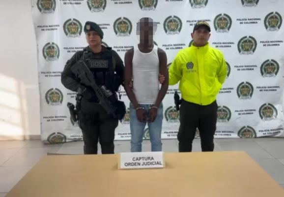 requerido mediante orden judicial