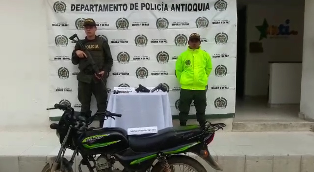 Rápida-reacción-Policía-da-de-baja-a-delincuente-y-captura-otros-dos 