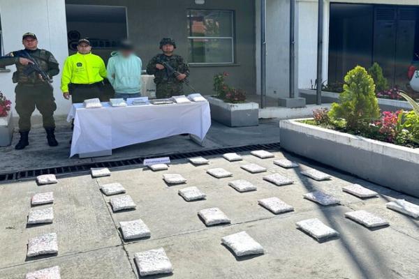 Policía Nacional y Ejército realizaron  operativo contra red de estupefacientes en  Sonsón con captura de alias "Totoy"