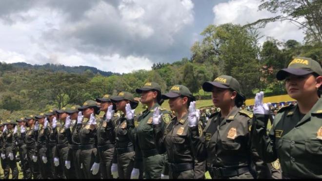 Toma del juramento del curso 001 de patrulleros de Policía
