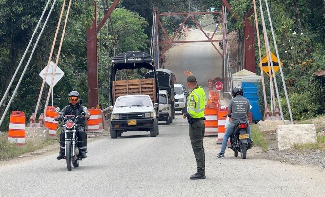 Policía regula el tránsito durante el Plan Retorno de la Semana Mayor 