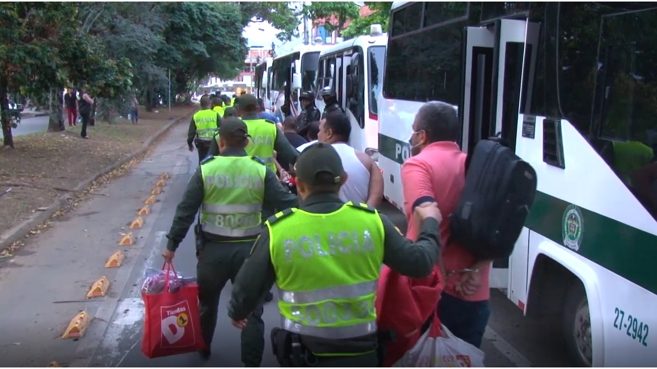 Traslado masivo de detenidos
