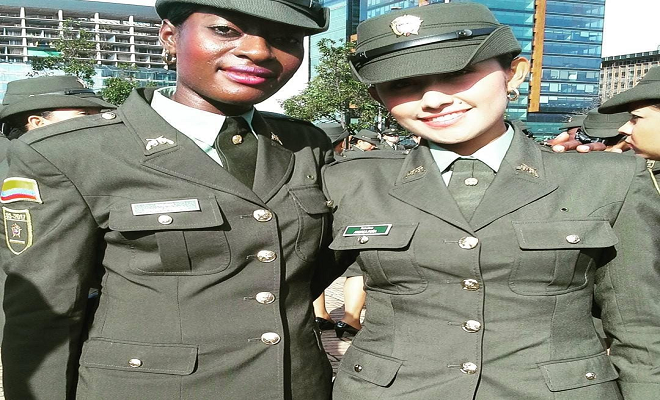 Una Policía, licenciada en matemáticas que le suma al trabajo con la comunidad en Neiva.