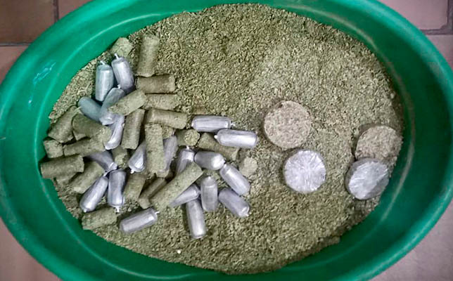 La Policía Nacional, descubrió una vivienda donde se hallaban ocultos varios kilogramos de estupefacientes.