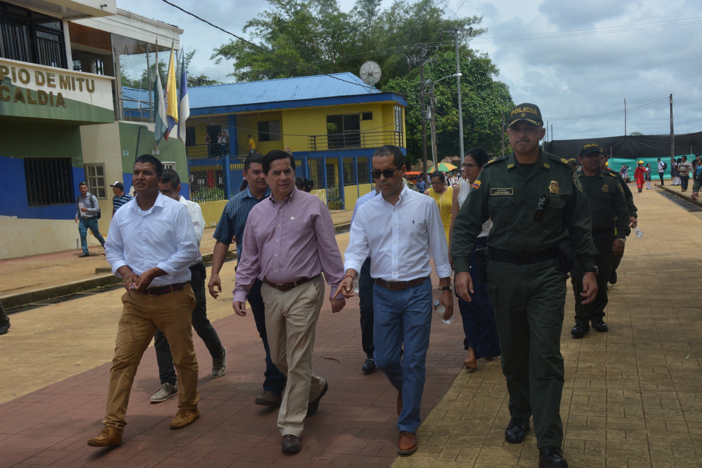 visita ministro del interior mitu