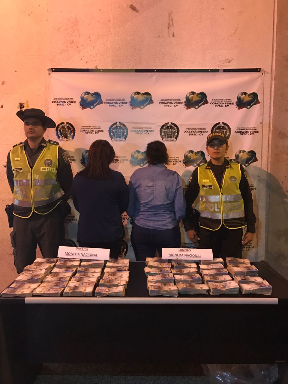 Con-destino-la-ciudad-de-Cali-dos-mujeres-pretendía-transportar-371-Millones-de-pesos-en-efectivo.