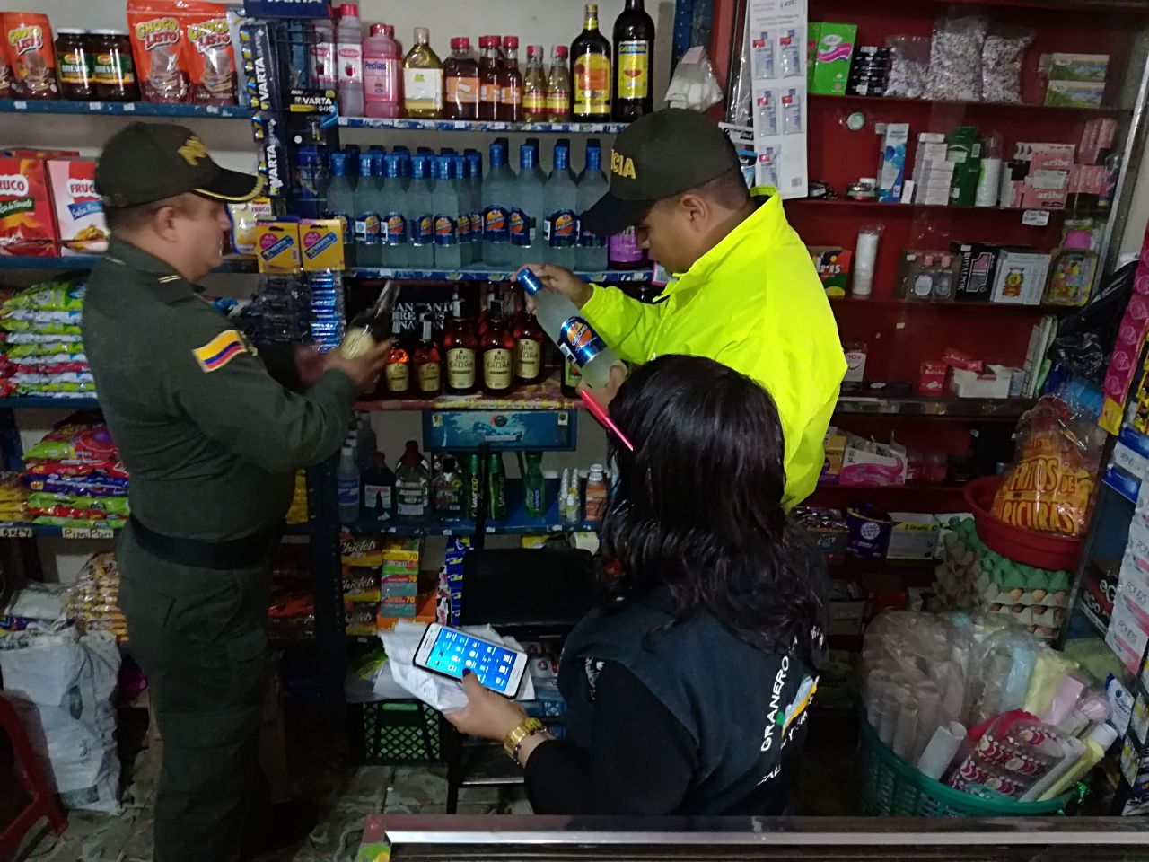 Control-Licor-Adulterado-Epoca-Decembrina