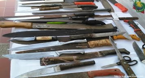 incautacion-armas-blancas-cesar