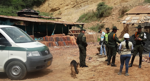 mineria-policia-arcilla-