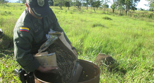 300615-incautacion-material-guerra-destruccion-meta