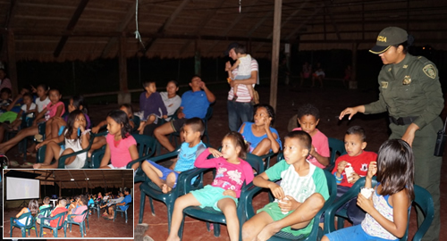 POLICIA-comunidad guaviare-niños indigenas