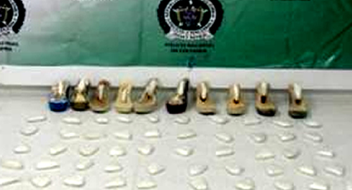 101114-narcotrafico-sandalias-cocalina-incautacion-policia