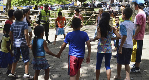 270515-actividad-ninos-puerto-salgar-antioquia
